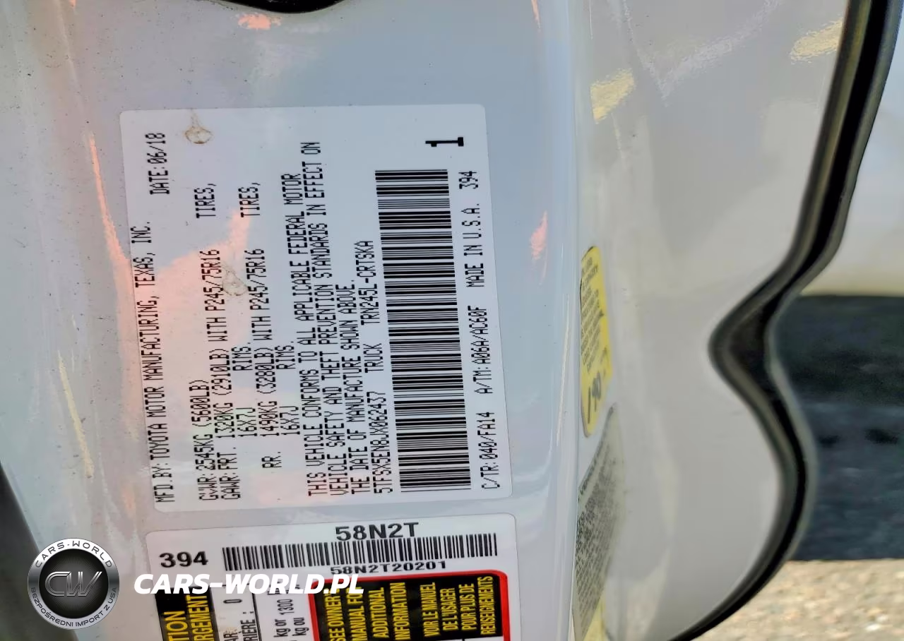 2018 Toyota Tacoma Sr VIN:5TFSX5EN8JX062437 - 12