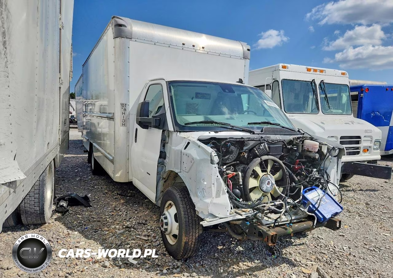2021 GMC Savana Box Truck – zdjęcie 1 z 10