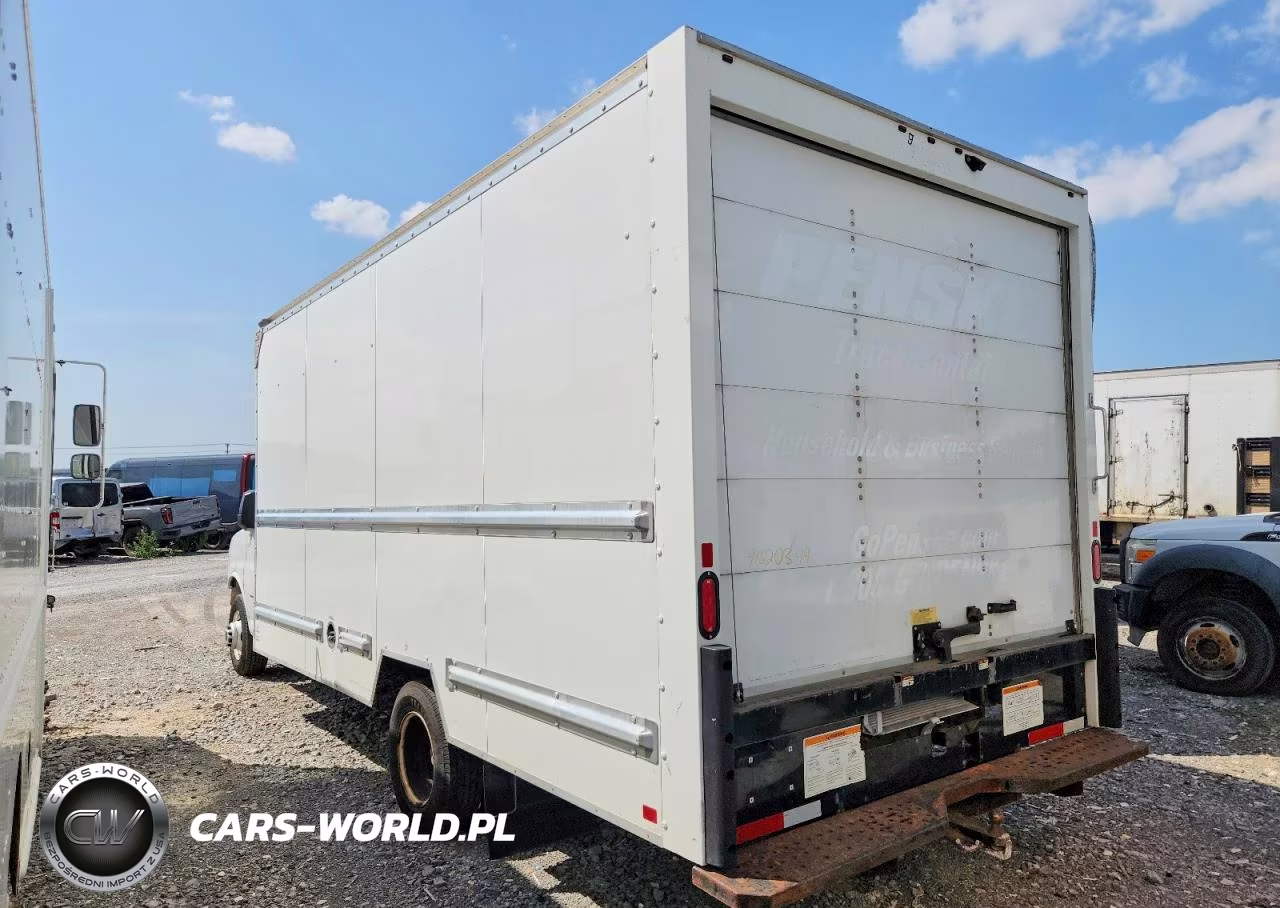 2021 GMC Savana Box Truck VIN:7GZ37TC72MN008891 - 3