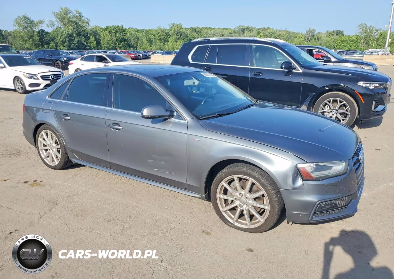 2016 Audi A4 Premium Plus S-Line VIN:WAUFFAFL8GN000774 - 4