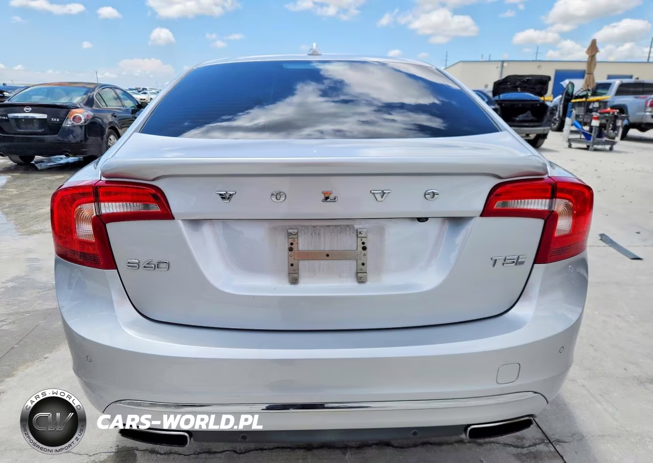 2017 Volvo S60 VIN:LYV402HM4HB126963 - 6
