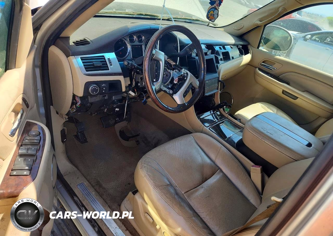 2009 Cadillac Escalade Luxury VIN:1GYFC23229R147126 - 8
