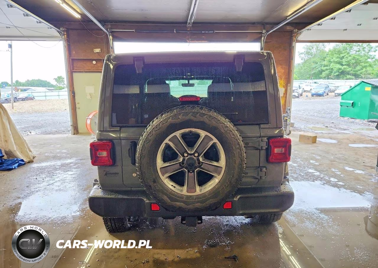2019 Jeep Wrangler Unlimited Sahara VIN:1C4HJXEG7KW578174 - 6