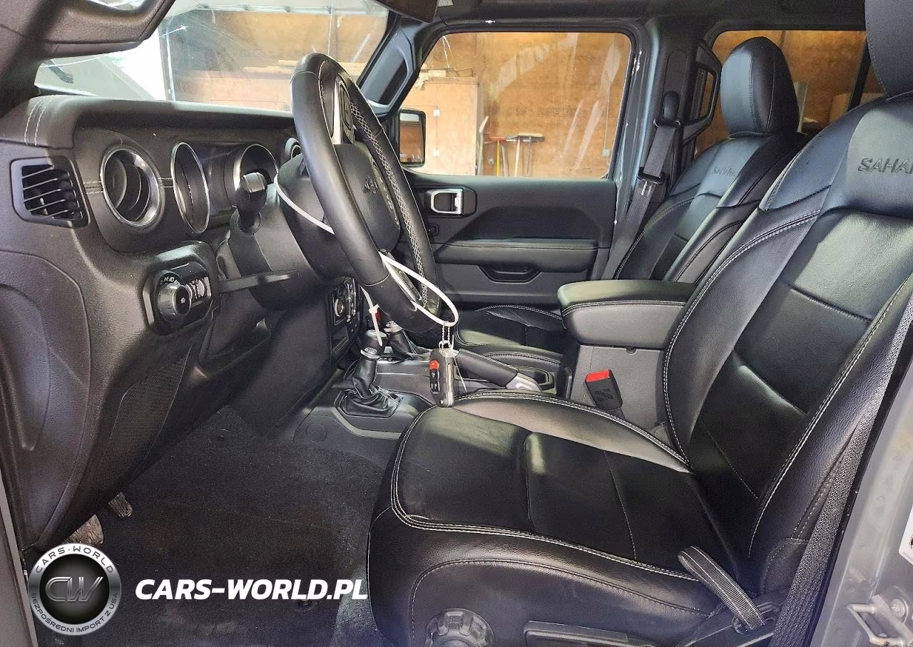 2019 Jeep Wrangler Unlimited Sahara VIN:1C4HJXEG7KW578174 - 7