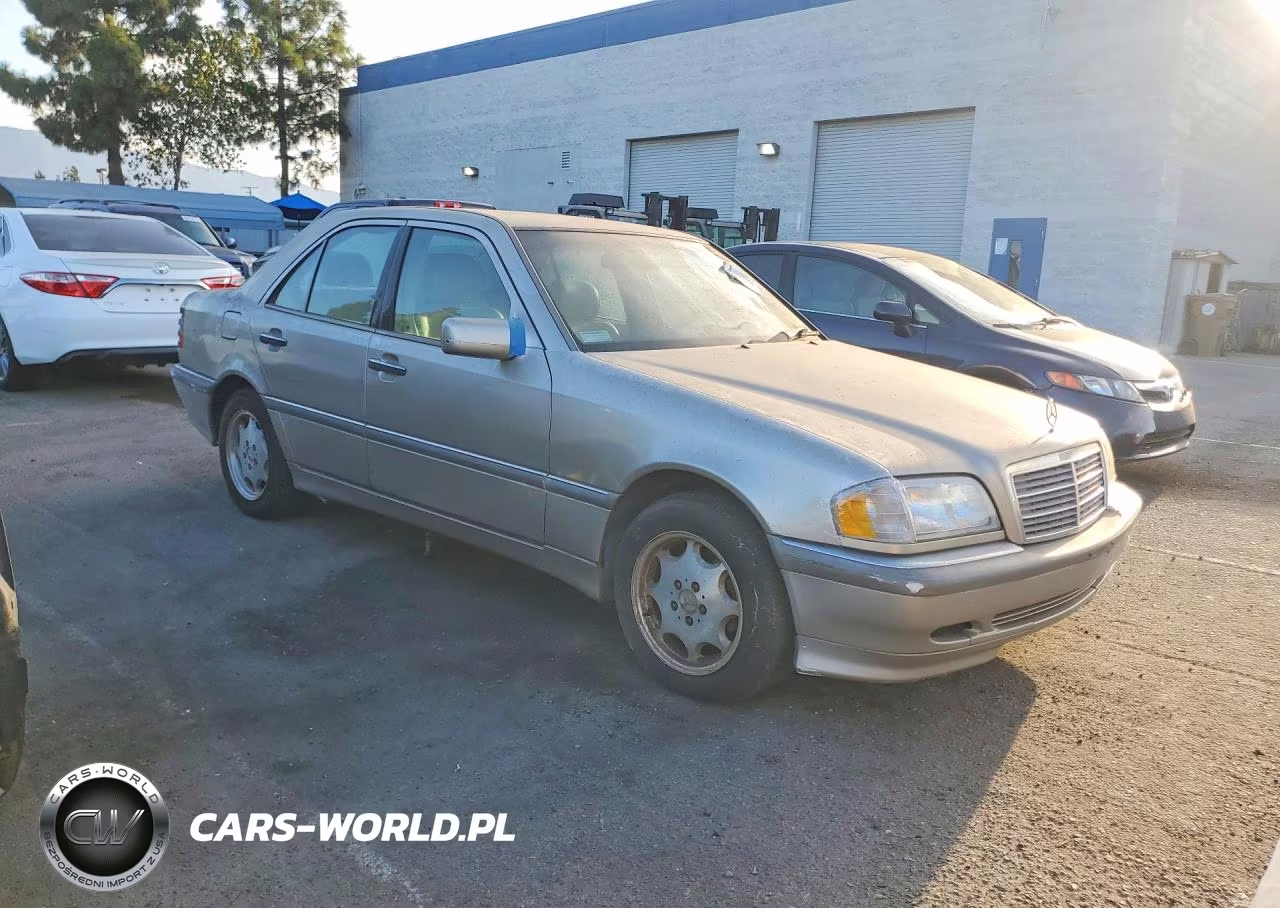 1999 Mercedes-Benz C 230 VIN:WDBHA24G8XA758951 - 4