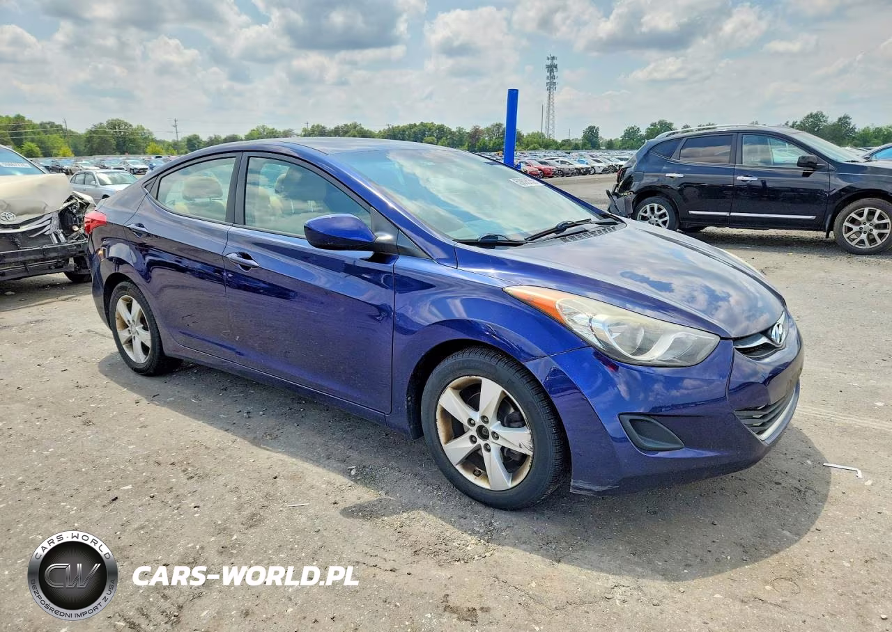 2013 Hyundai Elantra Gls VIN:5NPDH4AE0DH321203 - 4