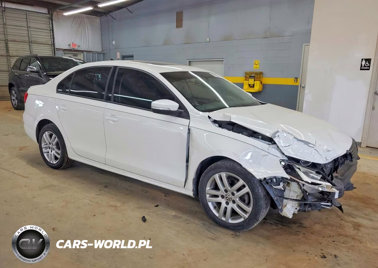 2011 VOLKSWAGEN JETTA 2.0L TDI VIN:3VWLL7AJ2BM110906 - 4