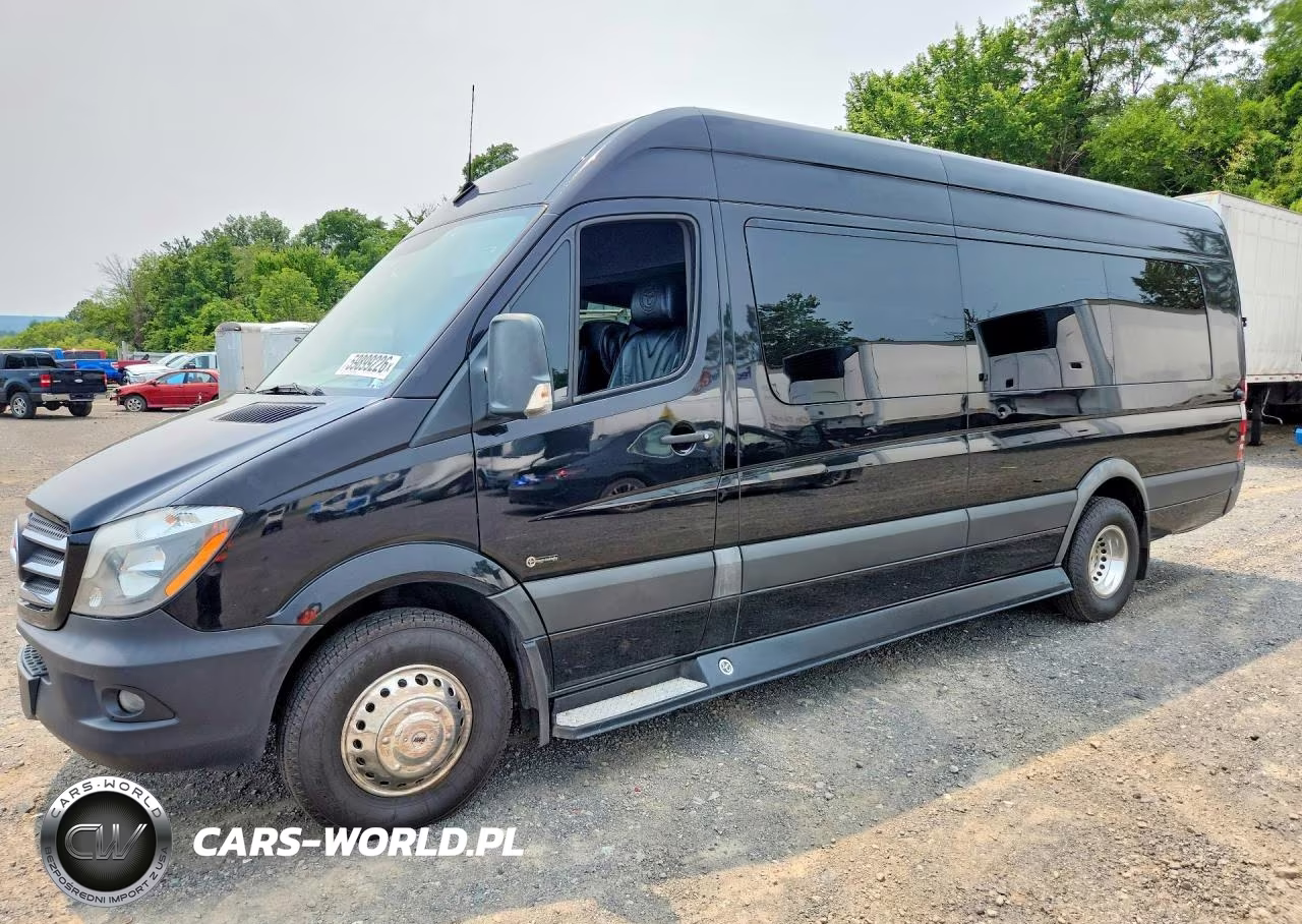 2017 Mercedes-Benz Sprinter 3500 VIN:WDAPF4CC1HP555779 - 1