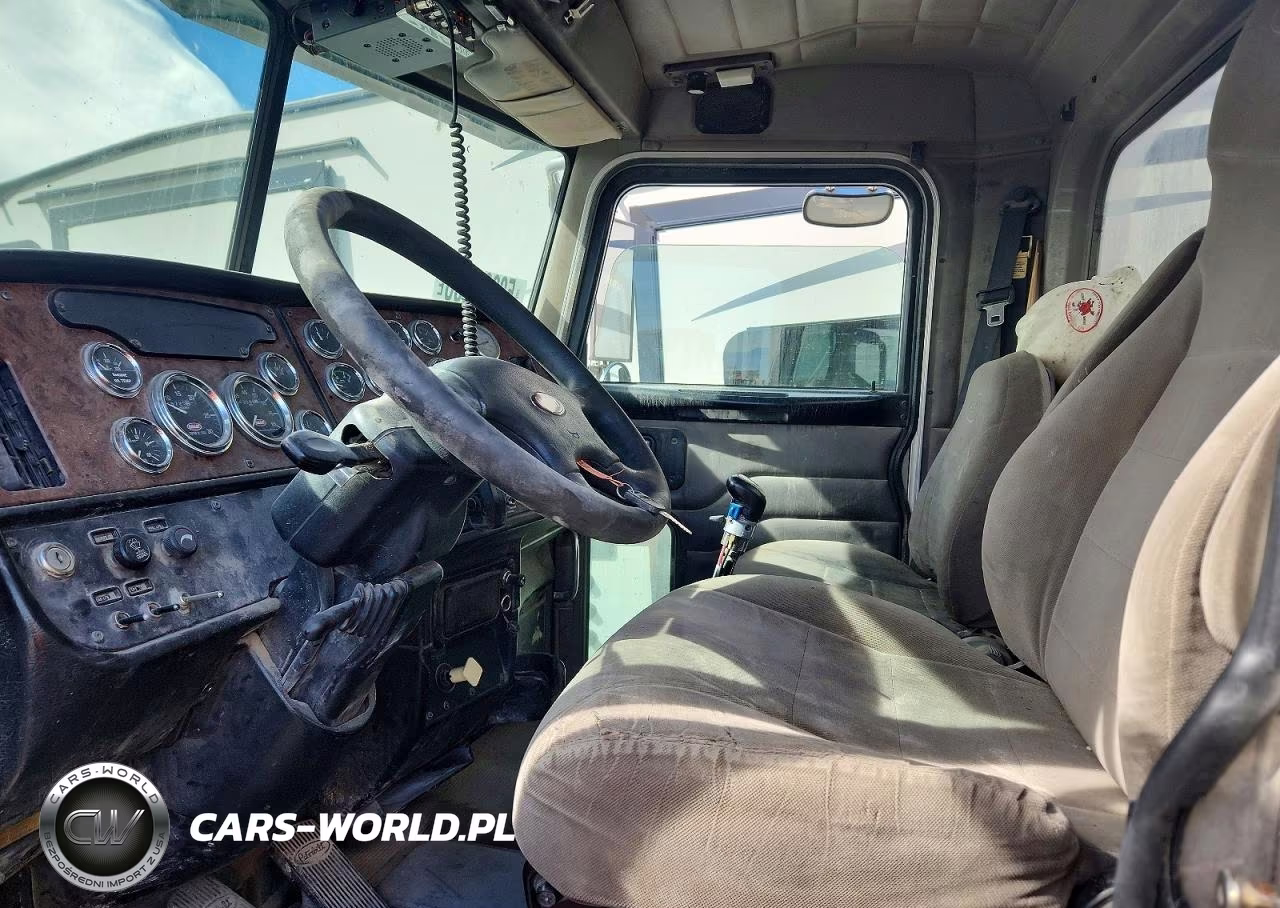 2005 Peterbilt 357 Dump Truck VIN:1NPALUEX35D849282 - 7
