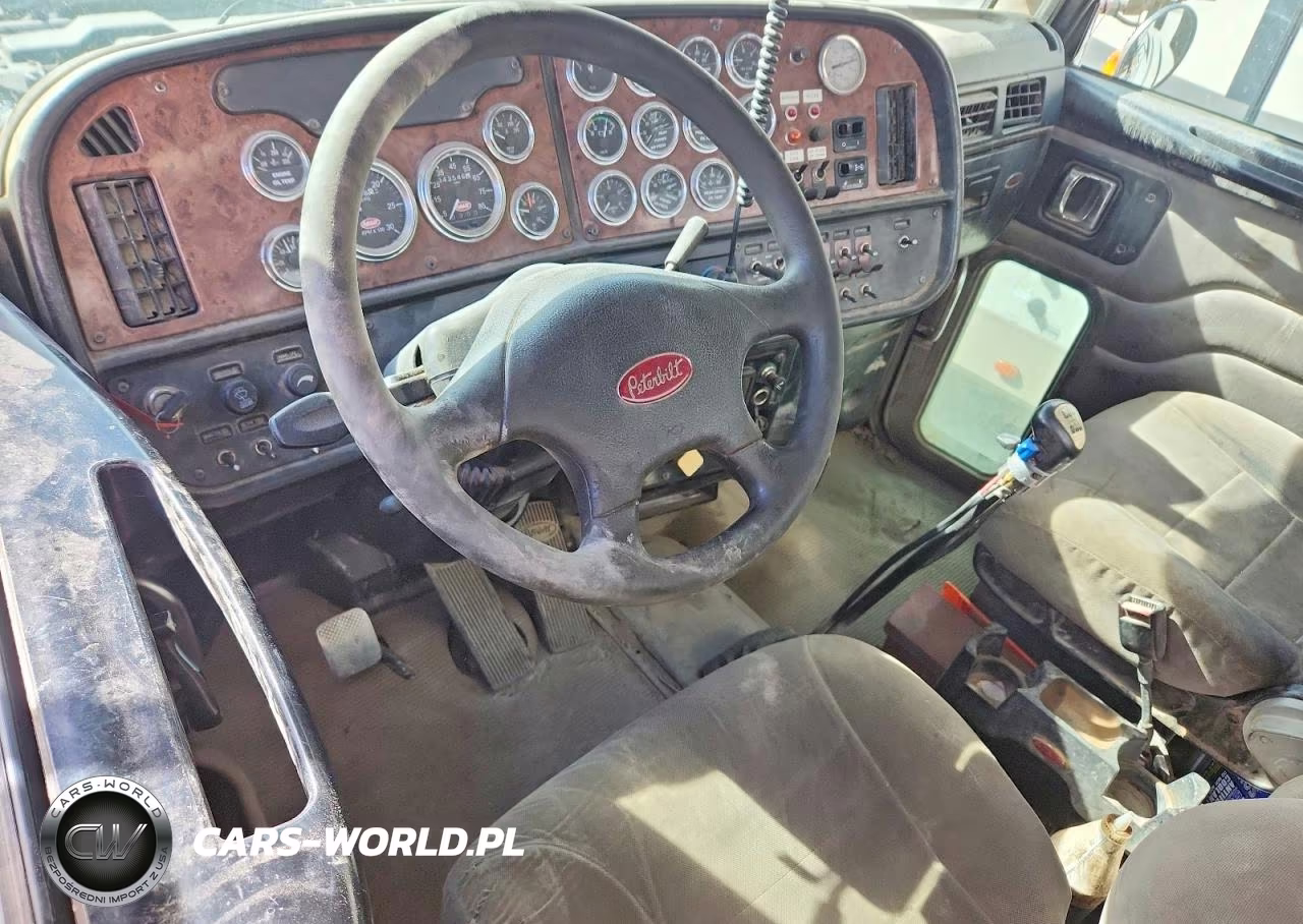 2005 Peterbilt 357 Dump Truck VIN:1NPALUEX35D849282 - 8