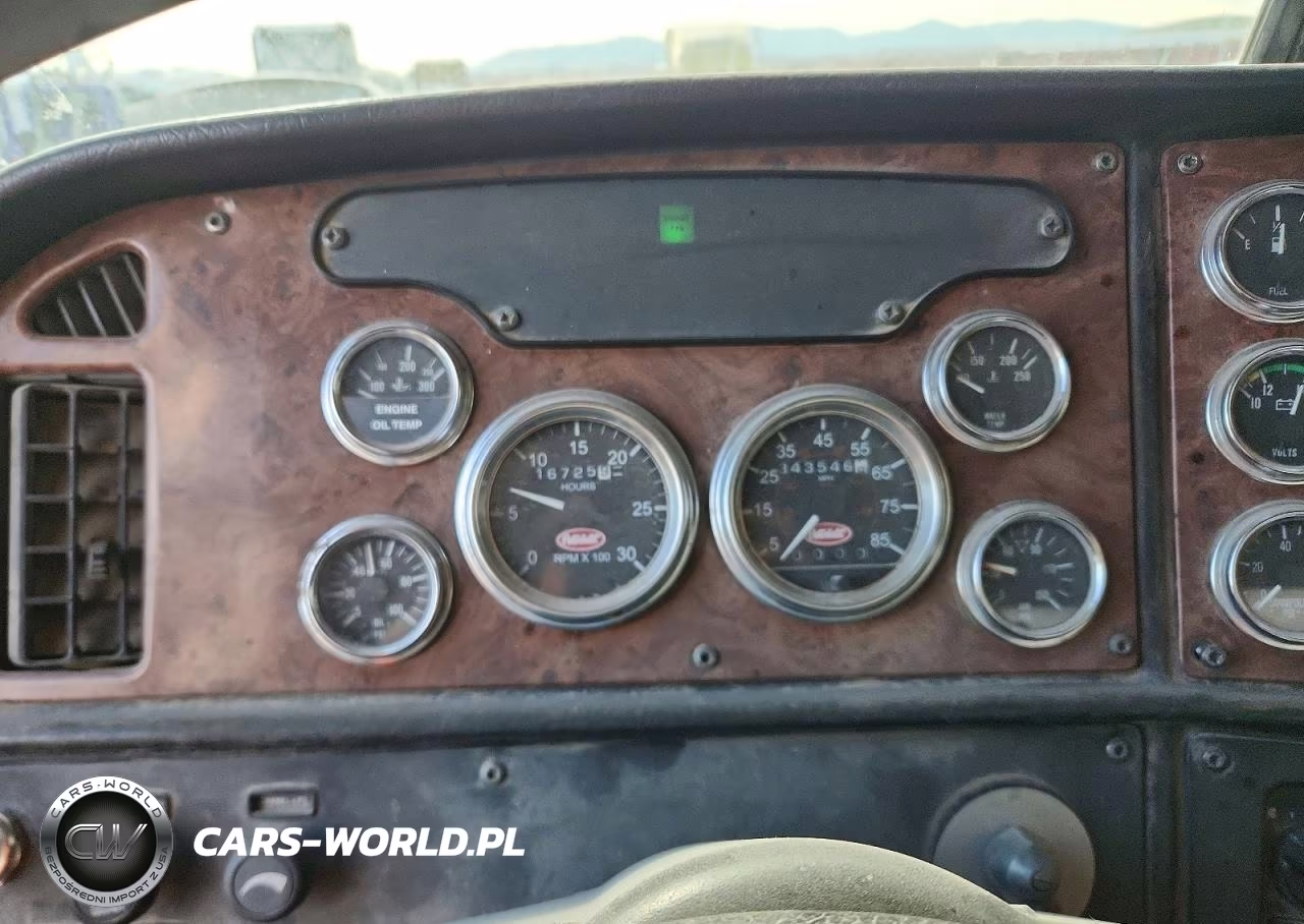 2005 Peterbilt 357 Dump Truck VIN:1NPALUEX35D849282 - 9