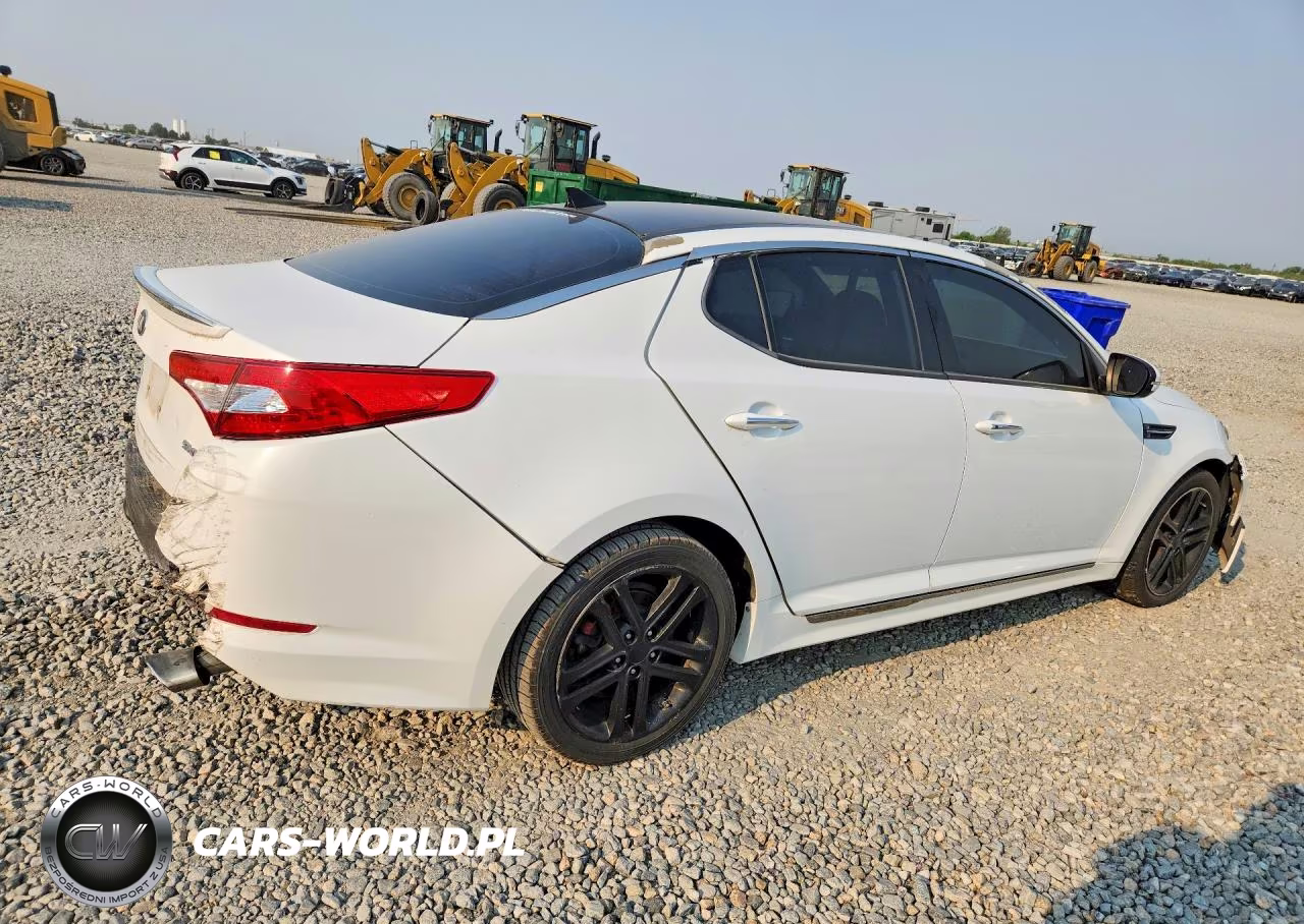 2013 Kia Optima Sx VIN:5XXGR4A65DG230569 - 3
