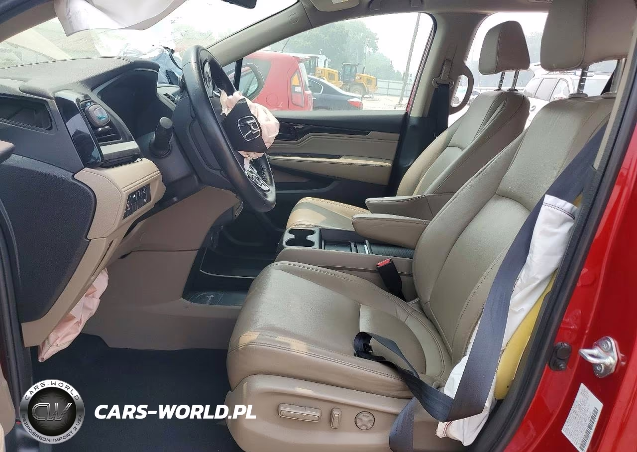 2023 Honda Odyssey Touring VIN:5FNRL6H8XPB013166 - 7