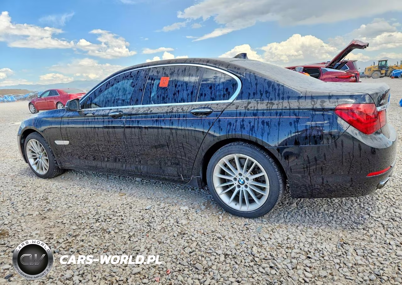 2013 BMW 750 Xi VIN:WBAYB6C57DC998107 - 2