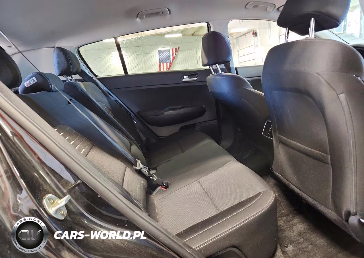 2020 Kia Sportage Lx VIN:KNDPM3AC5L7668546 - 11