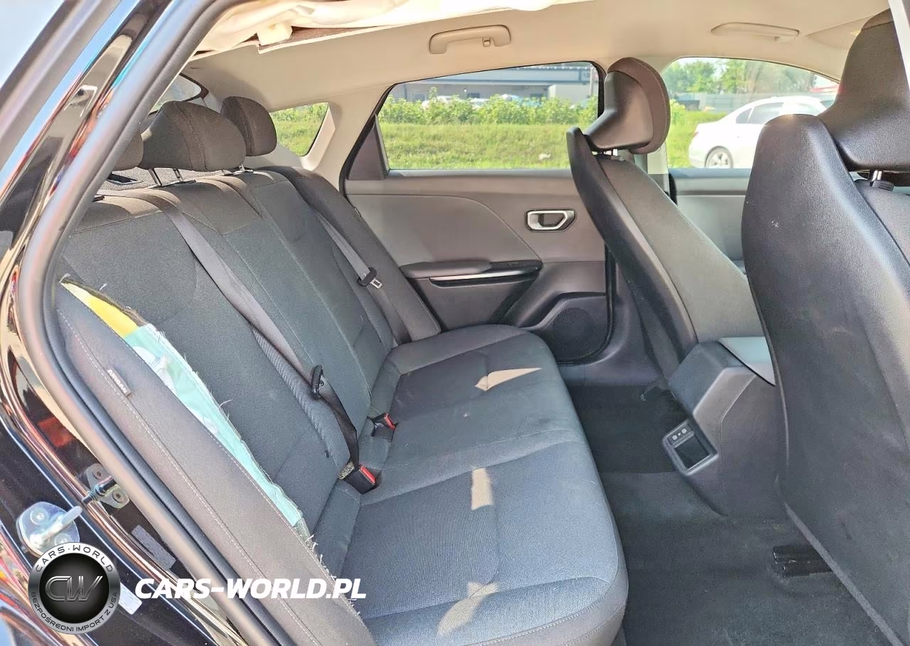 2025 Kia K4 Lxs VIN:3KPFT4DE7SE053027 - 10