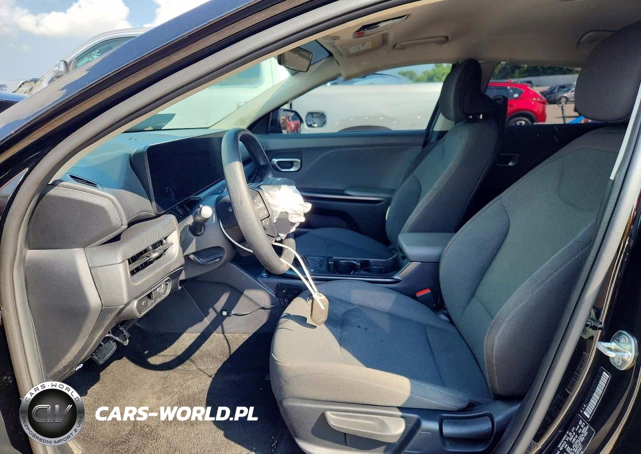 2025 Kia K4 Lxs VIN:3KPFT4DE7SE053027 - 7