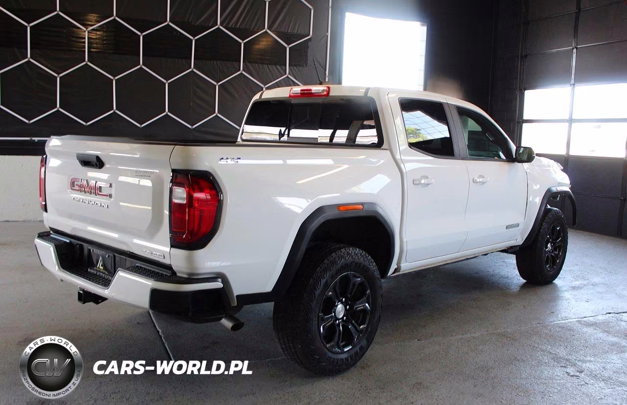 2024 GMC Canyon Elevation VIN:1GTP6BEK9R1135651 - 3