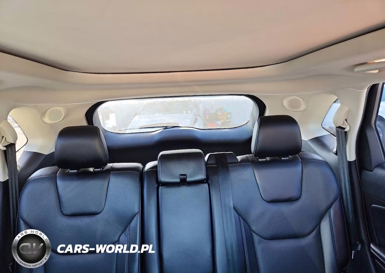 2018 Ford Edge Titanium VIN:2FMPK3K94JBB15511 - 10