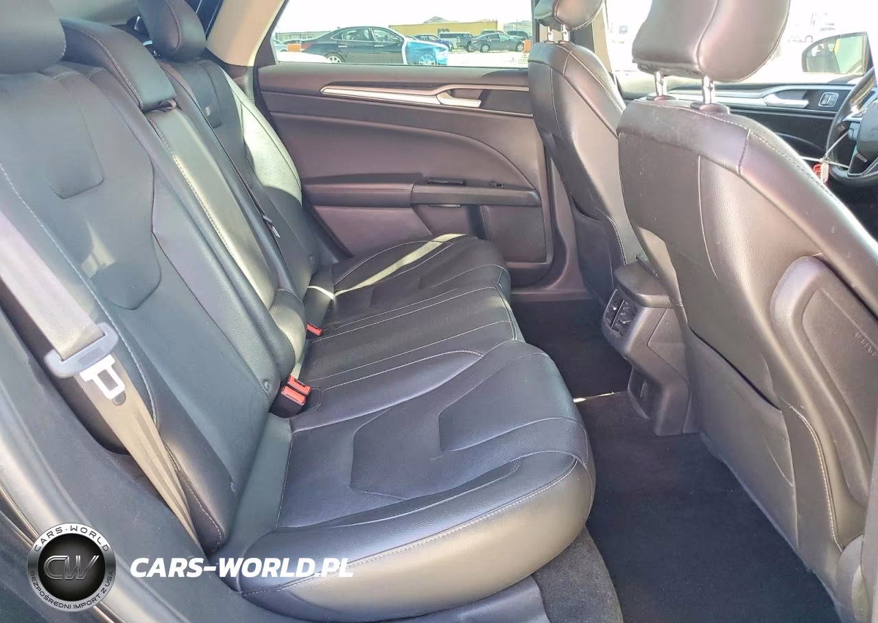 2016 Ford Fusion Titanium VIN:3FA6P0K90GR316919 - 10