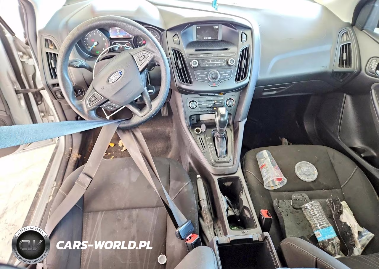 2015 Ford Focus Se VIN:1FADP3F27FL237847 - 8