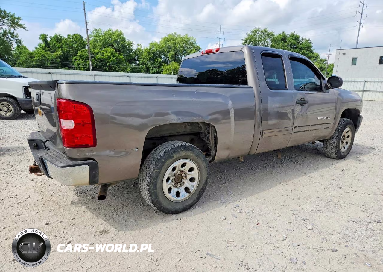 2012 Chevrolet Silverado K1500 Ls VIN:1GCRKREA1CZ198577 - 3