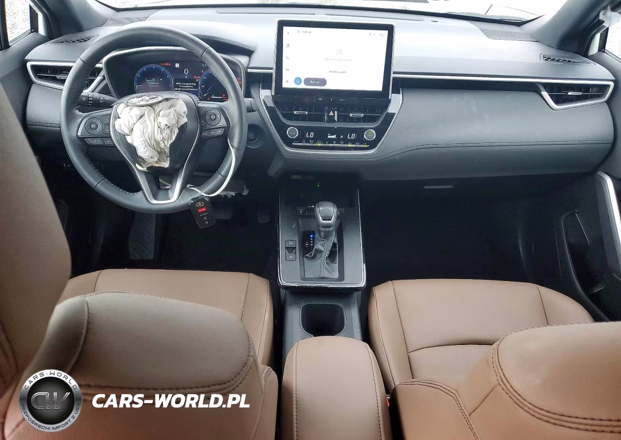 2026 Toyota Corolla Cross Xle VIN:7MUDAAAG0TV157681 - 8