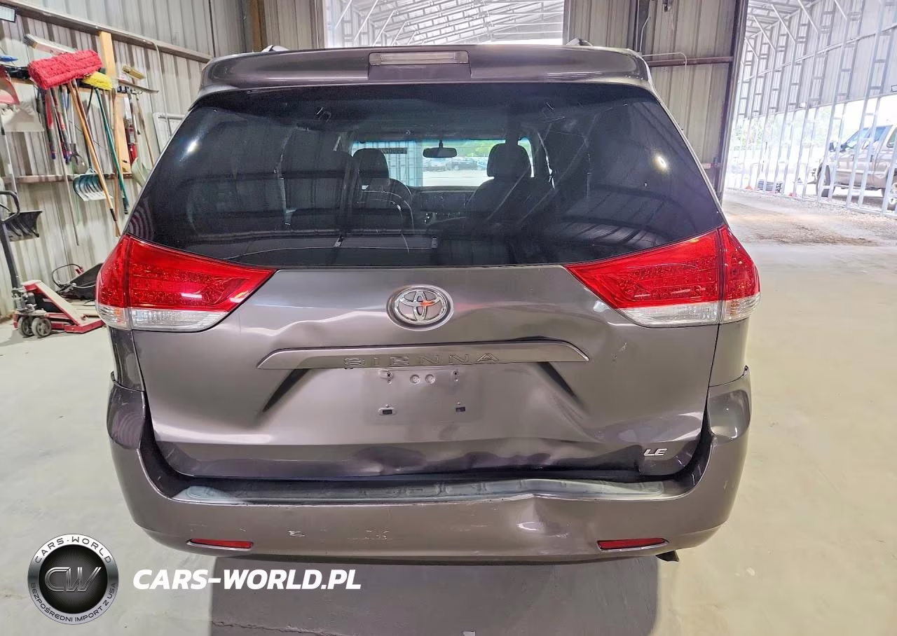 2013 Toyota Sienna Le VIN:5TDKK3DC6DS370168 - 6