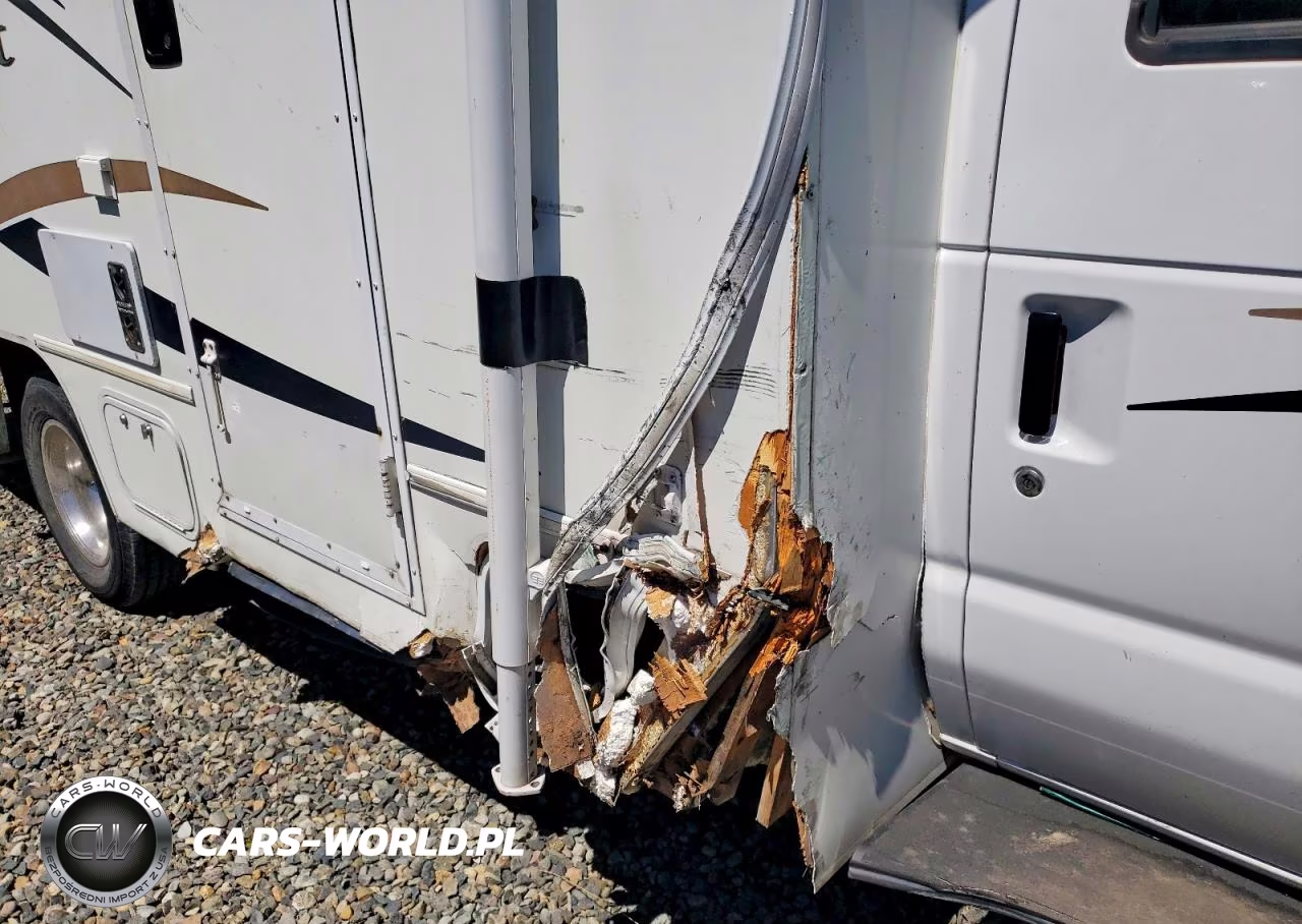 2007 Ford Econoline E450 Super Duty Cutaway Van VIN:1FDXE45S37DA58569 - 9
