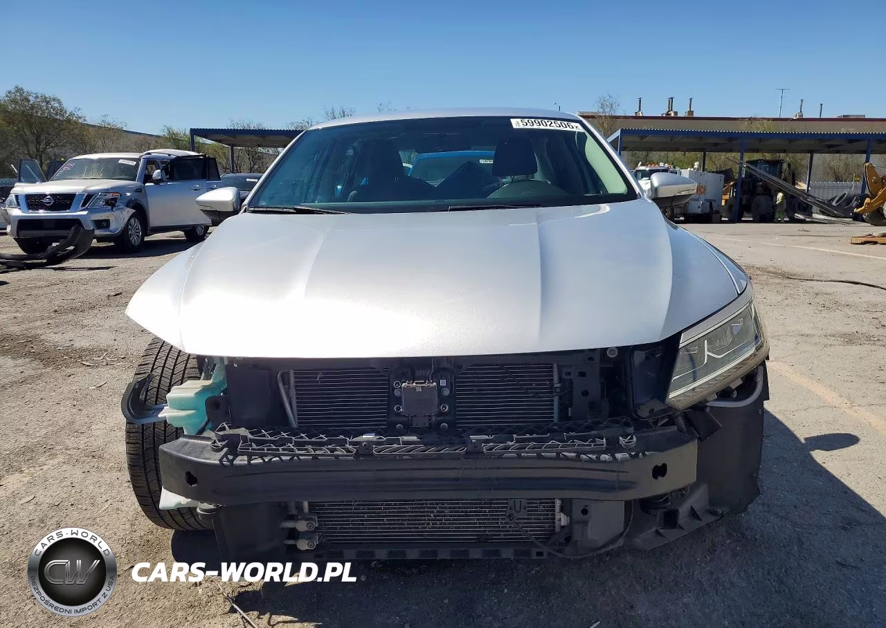 2018 Volkswagen Passat S VIN:1VWAA7A35JC039781 - 5