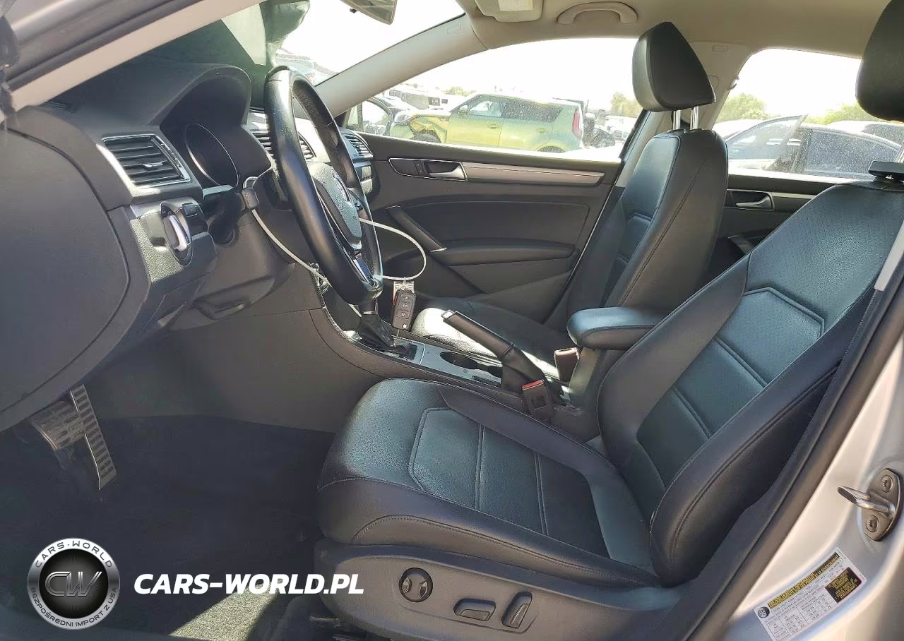 2018 Volkswagen Passat S VIN:1VWAA7A35JC039781 - 7