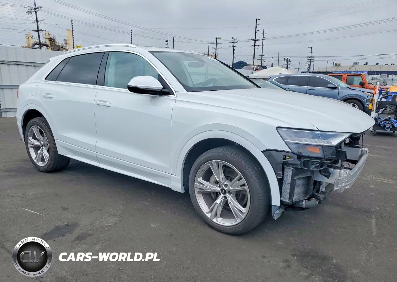 2023 Audi Q8 Premium VIN:WA1AVBF11PD024502 - 4