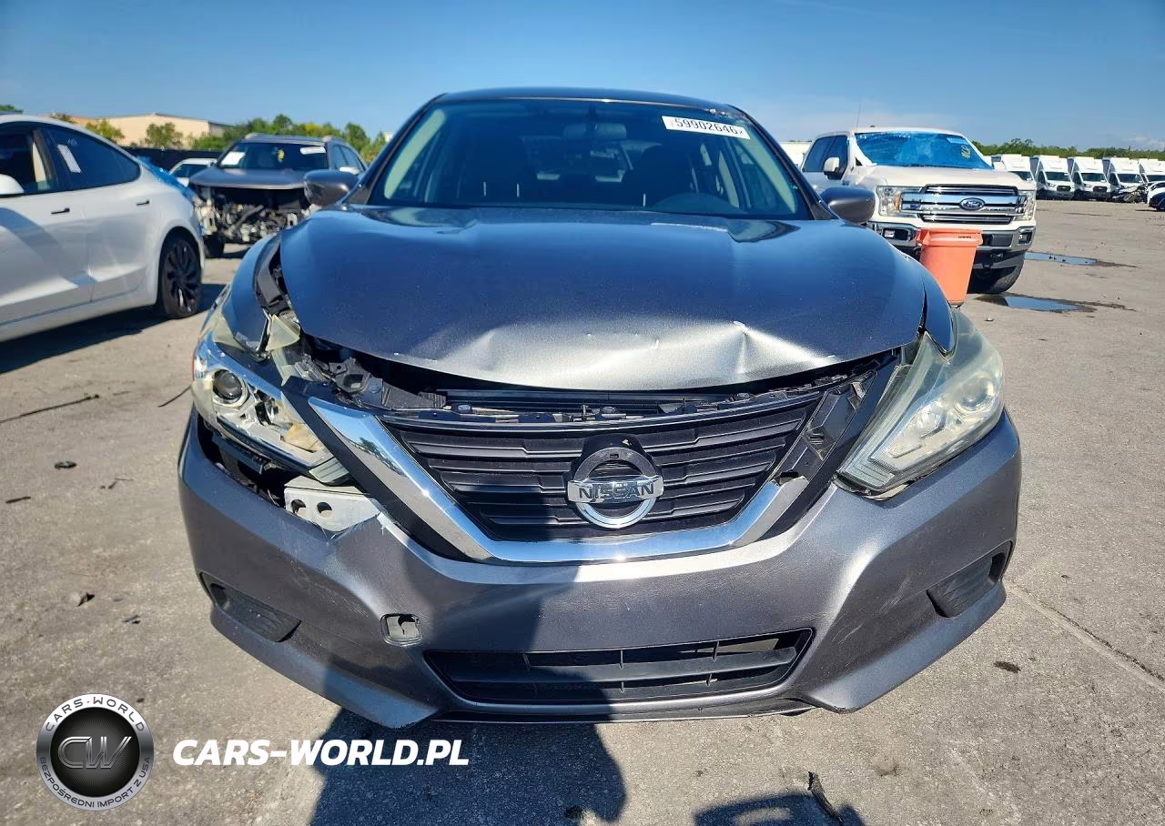 2017 Nissan Altima 2.5 S VIN:1N4AL3AP8HC495847 - 5