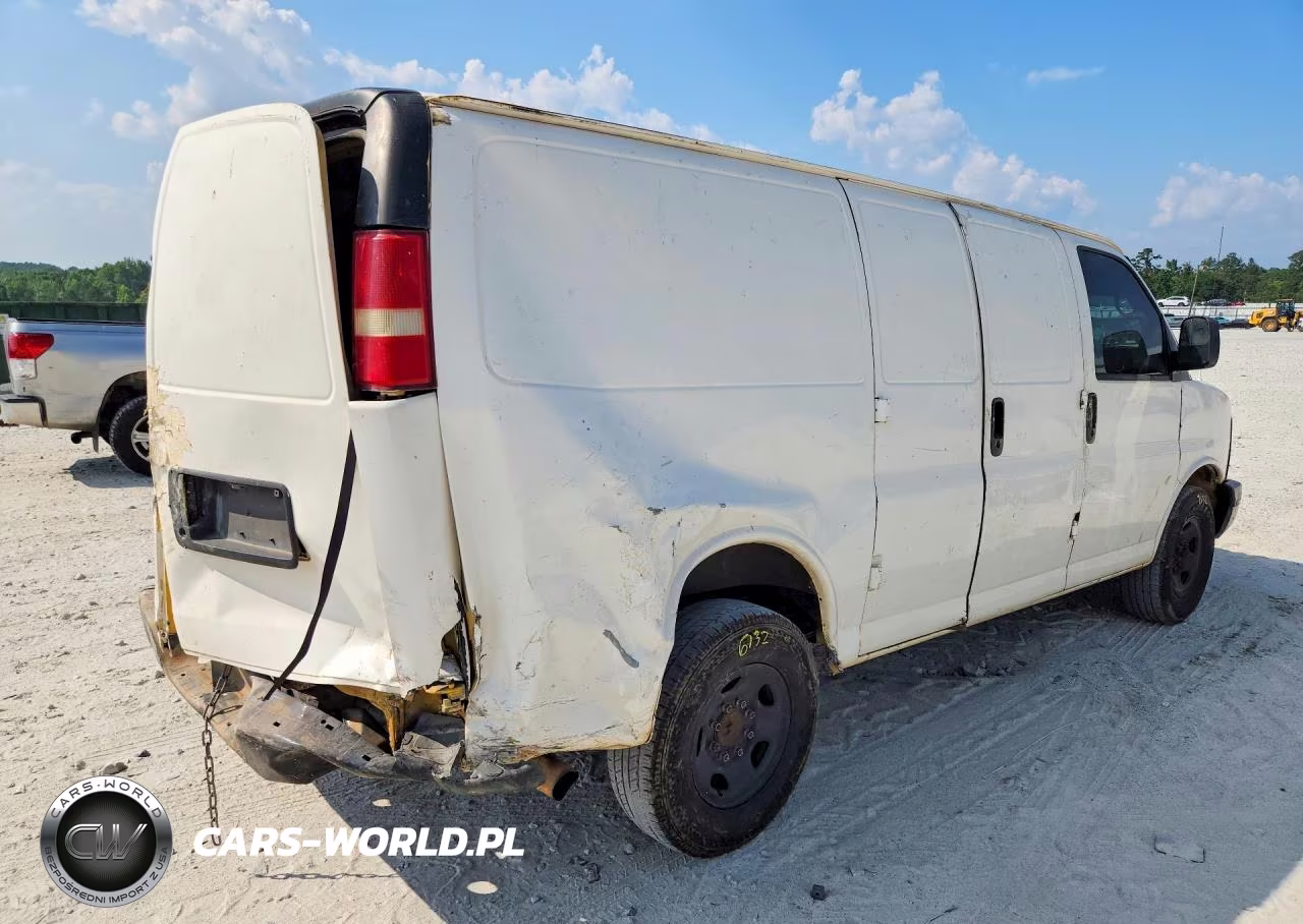2007 Chevrolet Express 2500 Delivery Van VIN:1GCGG25VX71158117 - 3