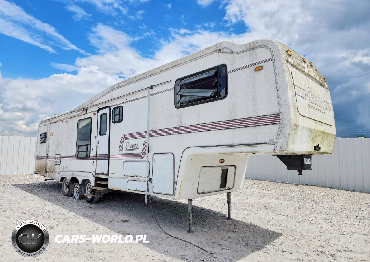 1990 Carriage Camper
