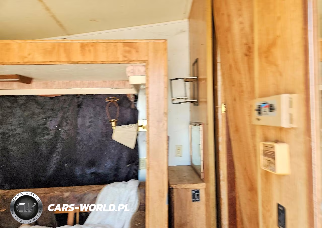 1990 Carriage Camper VIN:16F63B4R5M1009153 - 5