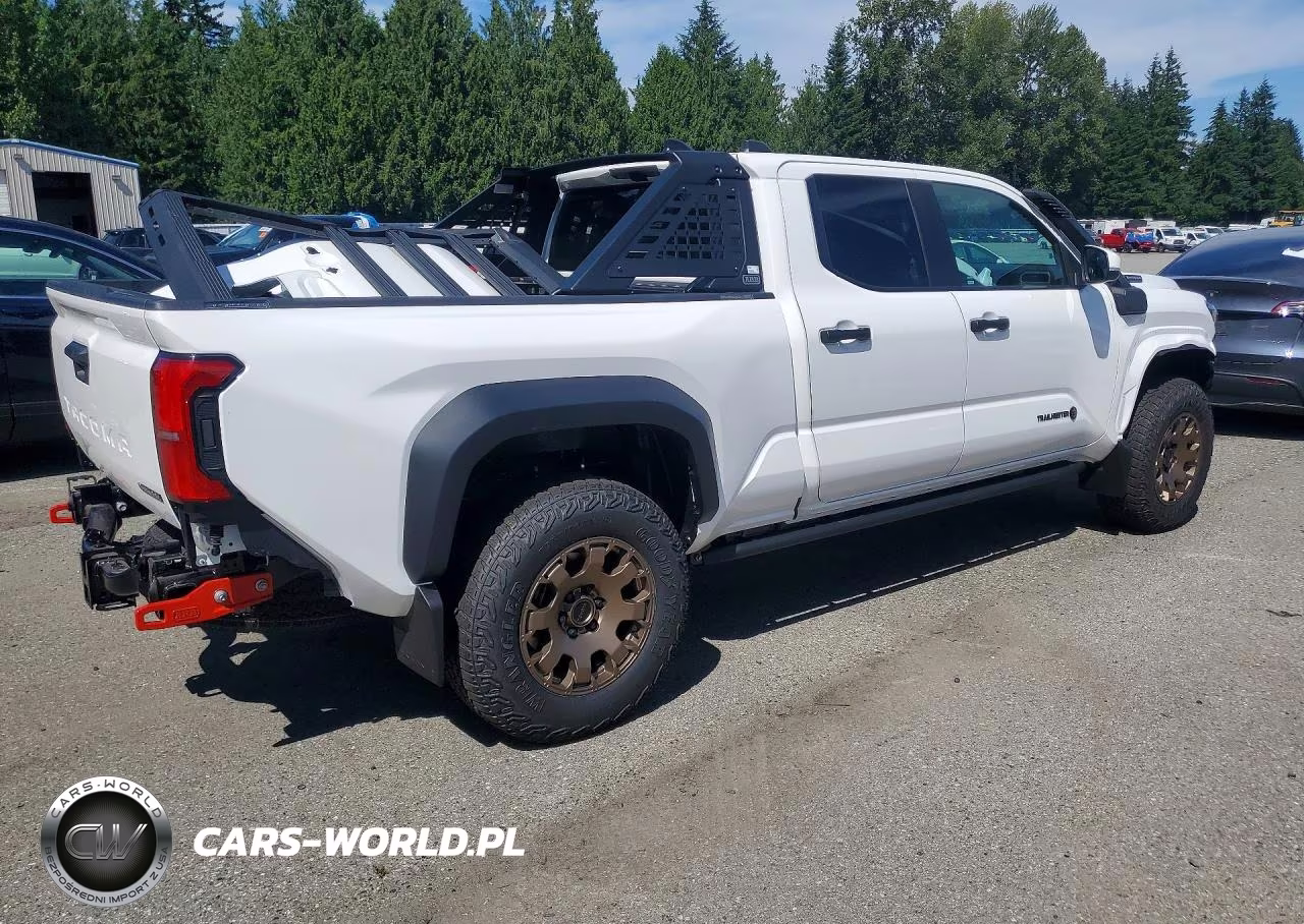 2026 Toyota Tacoma Trailhunter Hv VIN:3TYLC5LN8TT070117 - 3
