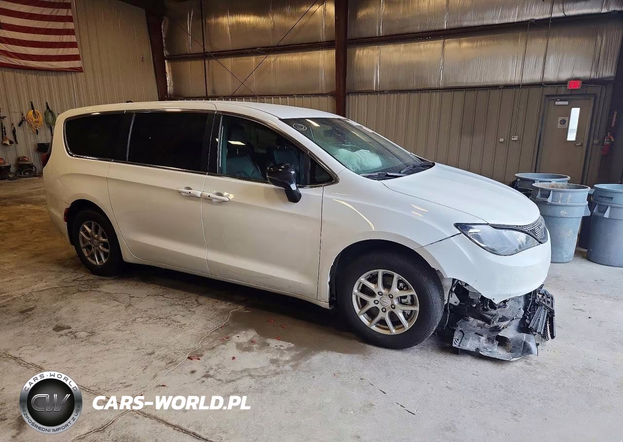 2026 Chrysler Voyager Lx VIN:2C4RC1CG7TR214264 - 4