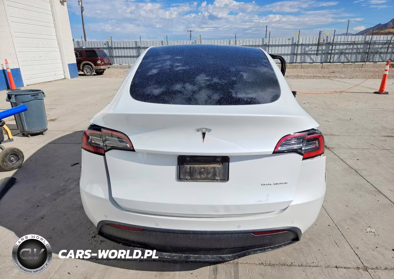 2021 Tesla Model Y VIN:5YJYGDEE2MF302102 - 6
