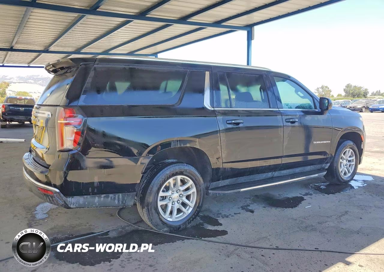 2023 Chevrolet Suburban K1500 Ls VIN:1GNSKBKD5PR226479 - 3