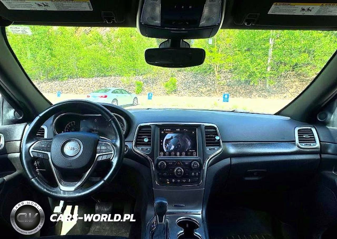 2018 Jeep Grand Cherokee Laredo VIN:1C4RJFAG0JC139919 - 9