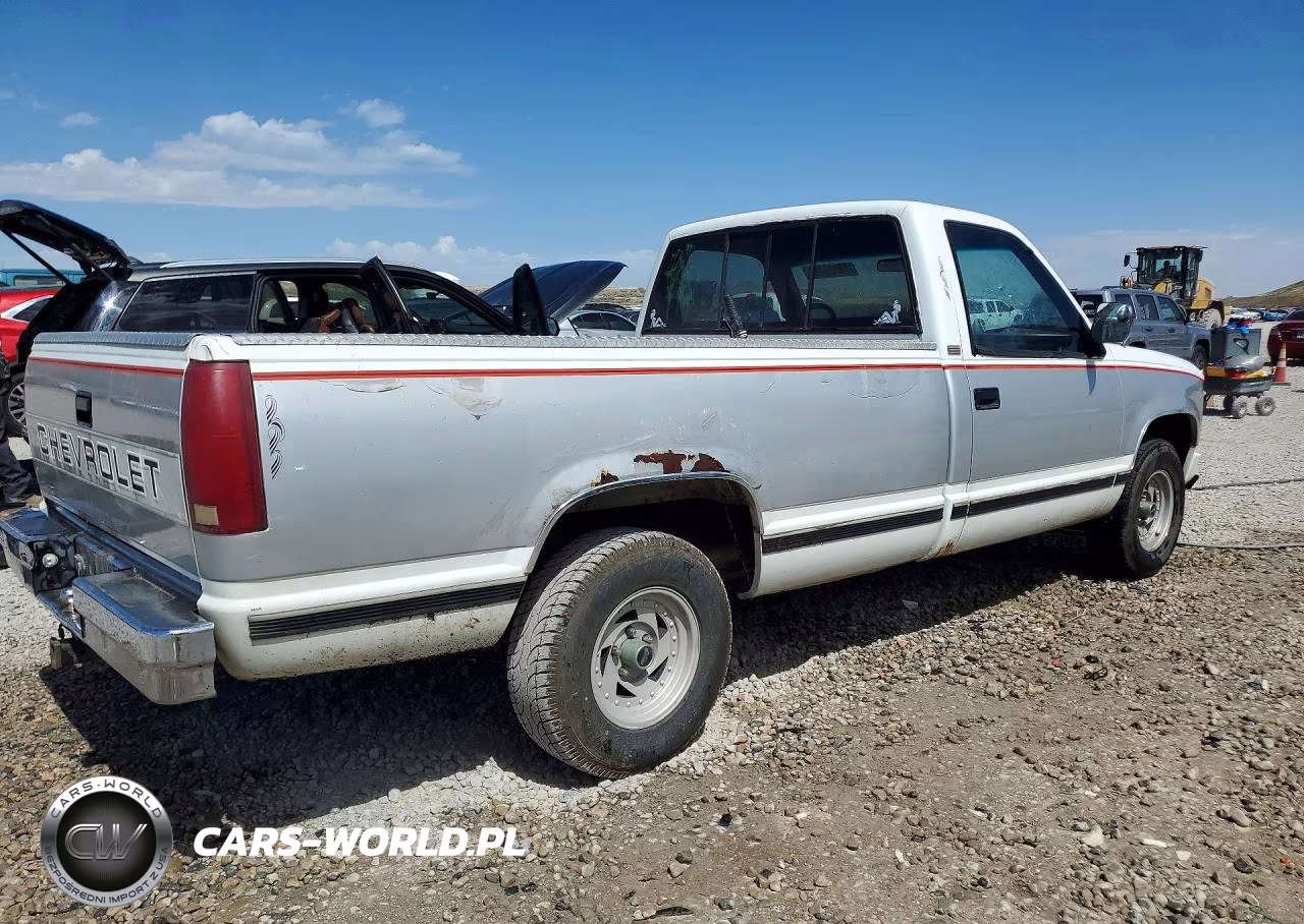 1988 Chevrolet Gmt-400 C1500 VIN:1GCDC14K6JE130847 - 3