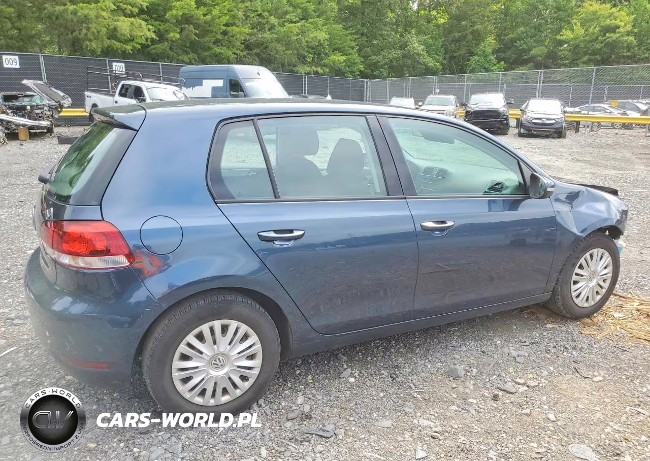 2013 Volkswagen Golf VIN:WVWDB7AJ3DW135830 - 3