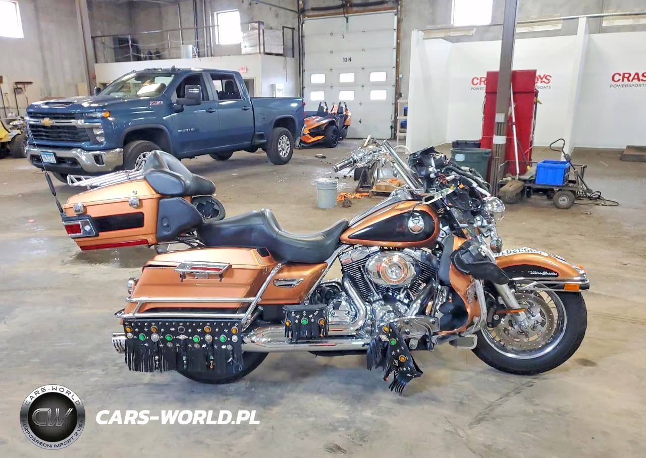 2008 Harley-Davidson Flhtcui 105Th Anniversary Edition