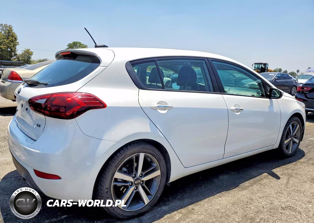 2017 Kia Forte Ex VIN:KNAFX5A85H5668640 - 3