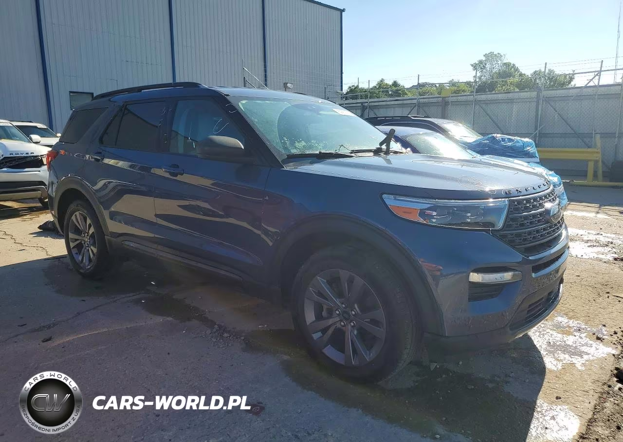 2021 Ford Explorer Xlt VIN:1FMSK8DHXMGC10826 - 4