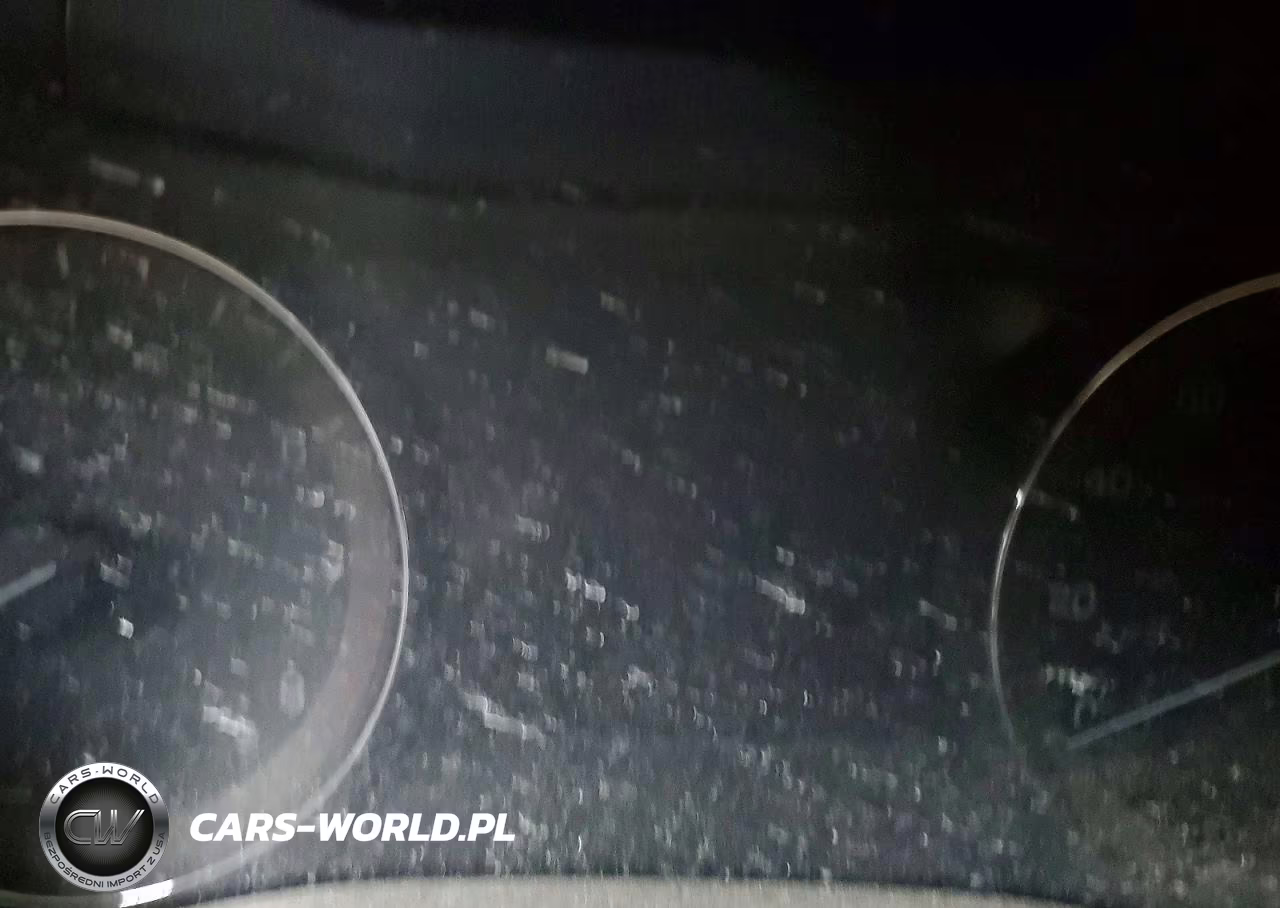 2015 Hyundai Genesis 5.0L VIN:KMHGN4JFXFU060567 - 9