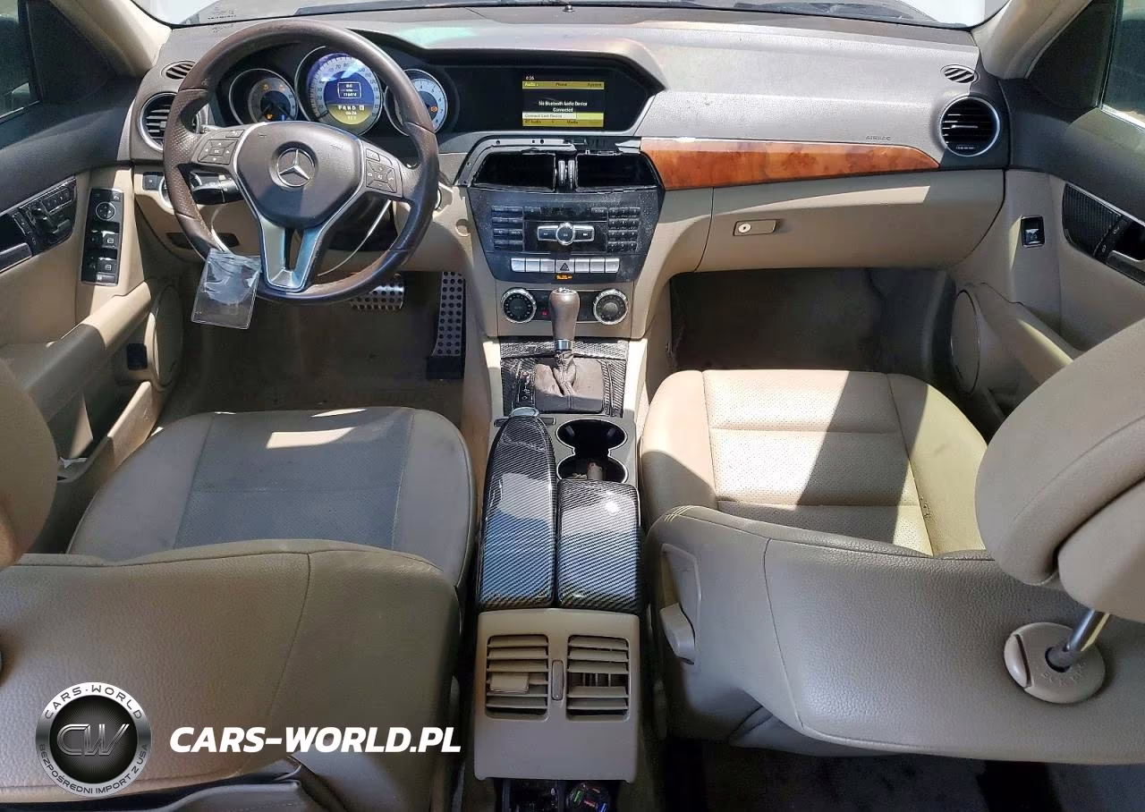 2012 Mercedes-Benz C 300 4Matic VIN:WDDGF8BB0CF920180 - 8