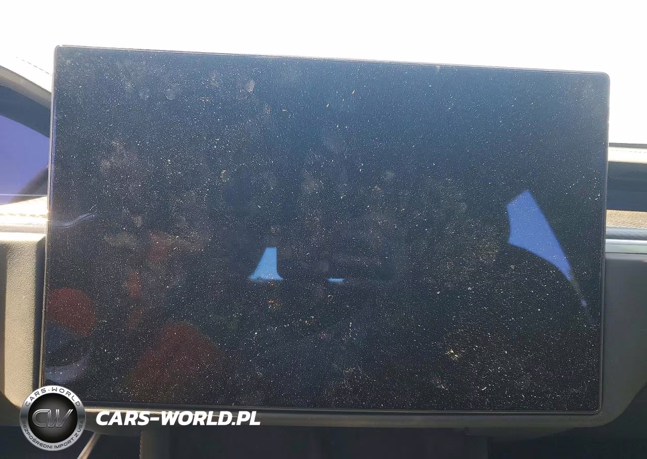 2021 Tesla Model S VIN:5YJSA1E69MF443747 - 9