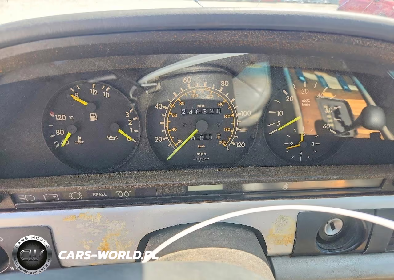 1984 Mercedes-Benz 300 Sd VIN:WDBCB20A7EA049790 - 9